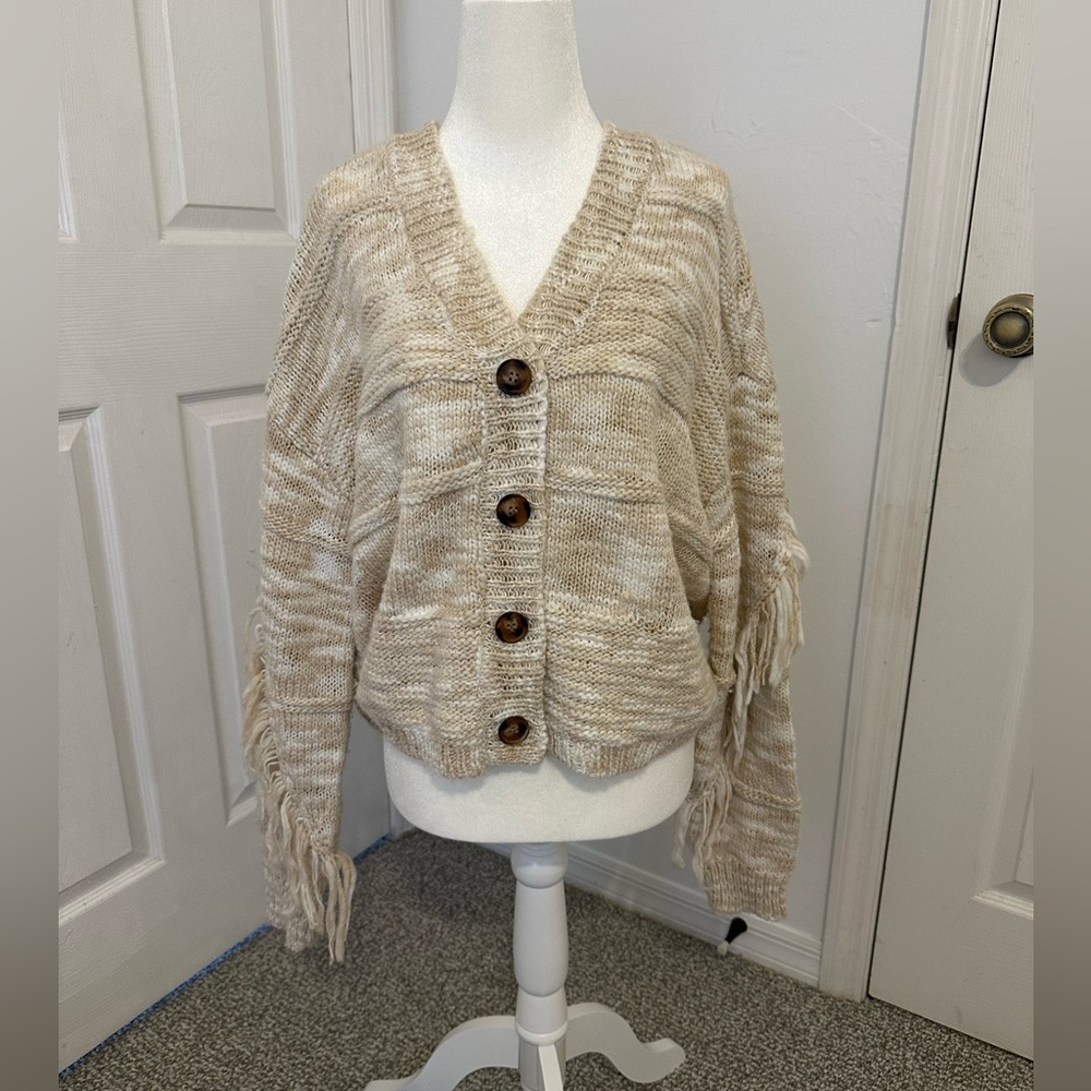 Jessica Simpson Beige Button-Up Cardigan